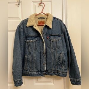 Levi’s sherpa trucker jacket